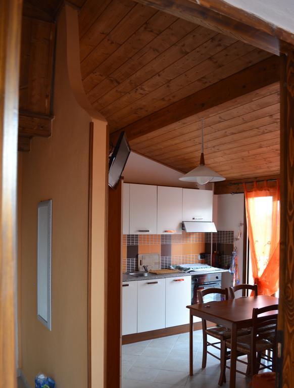 Apartments Mimose Badesi Bilik gambar