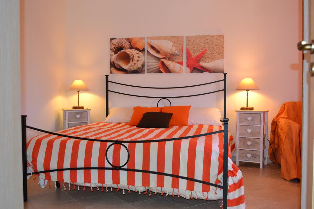 Apartments Mimose Badesi Luaran gambar