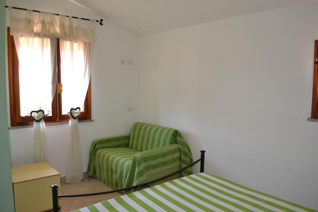 Apartments Mimose Badesi Luaran gambar