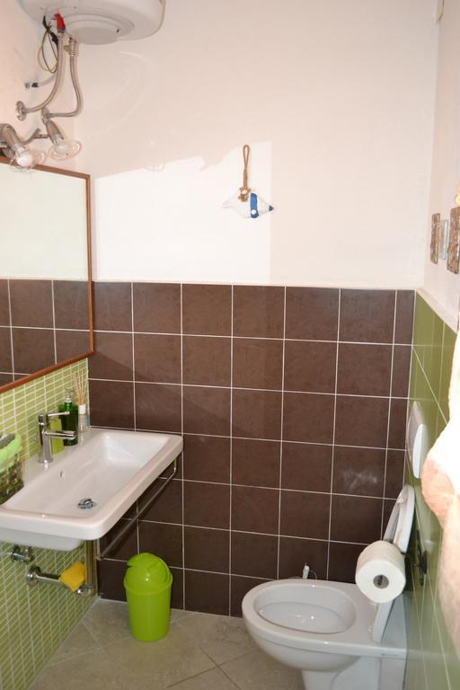 Apartments Mimose Badesi Luaran gambar